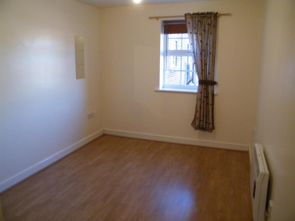 Apartment in South Ribble, Lancashire - View 4