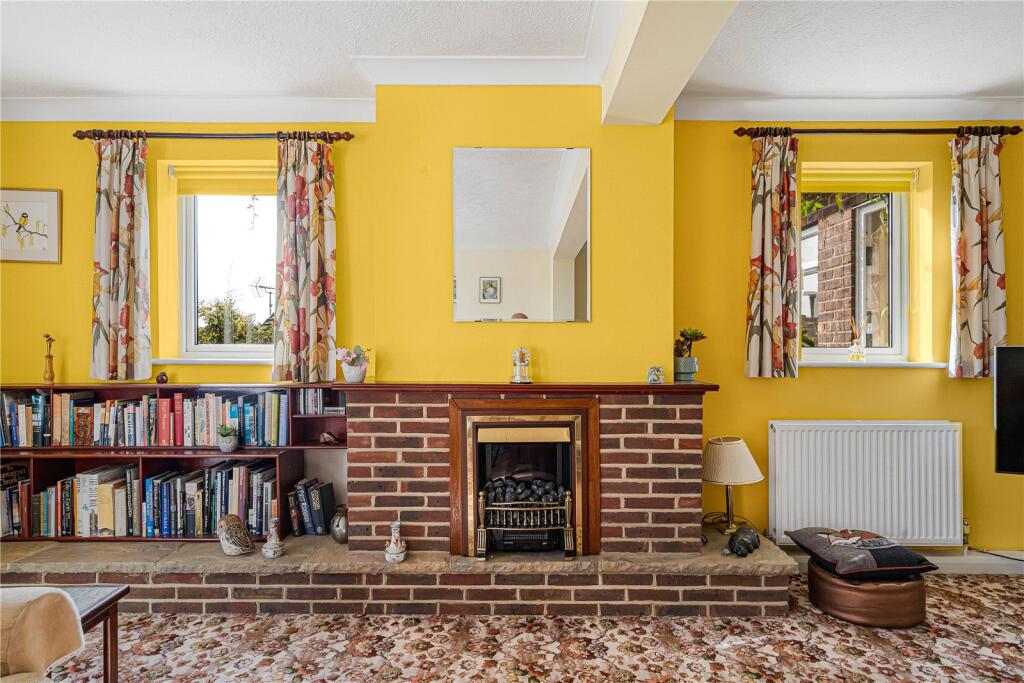 House in Horsham, Pulborough - View 5