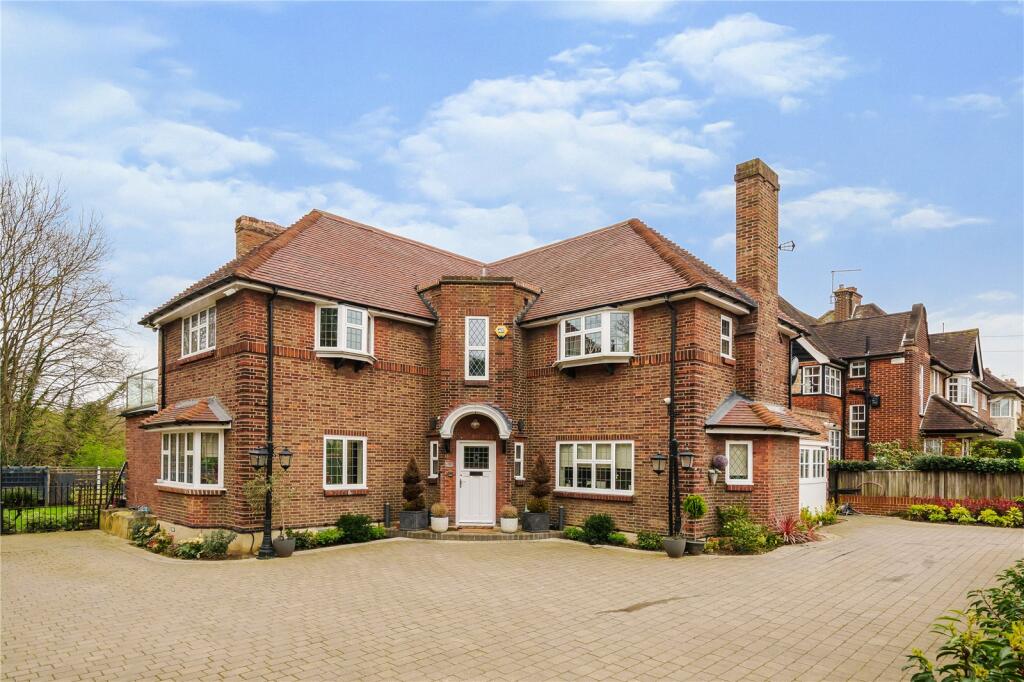 Main image of property: Sunset View, High Barnet, Hertfordshire, EN5