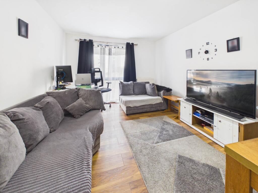Apartment in Glasgow, South Lanarkshire - View 3