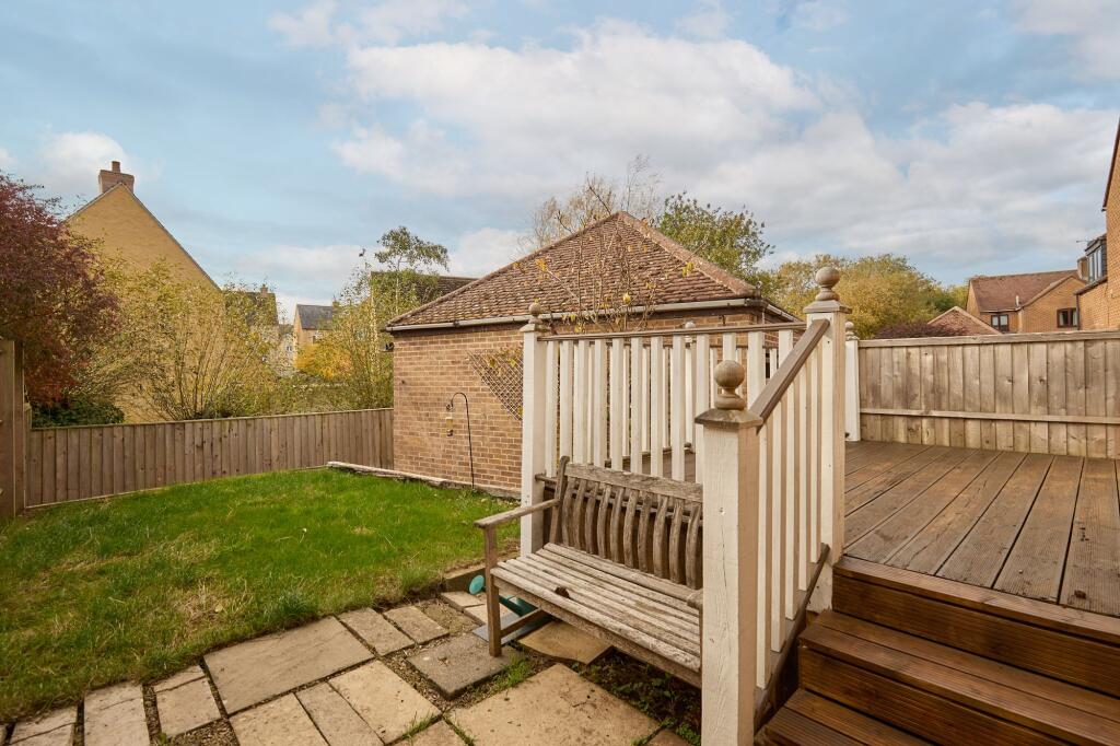 The Willows, Witney, OX28 photo 2