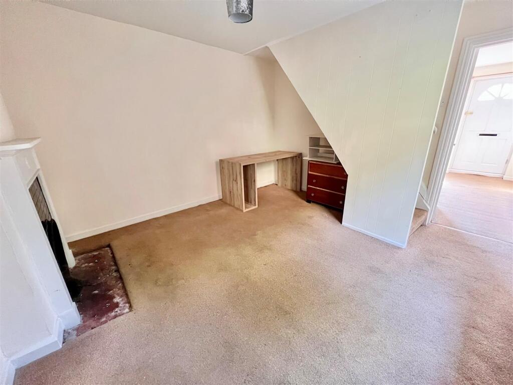 House in Freshwater, Pound Green - View 4