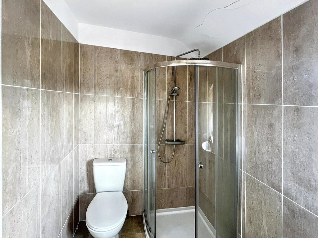 House in Alford, Swaby - More