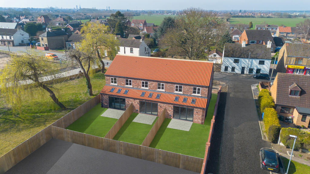 Main image of property: High Street, Hook, DN14