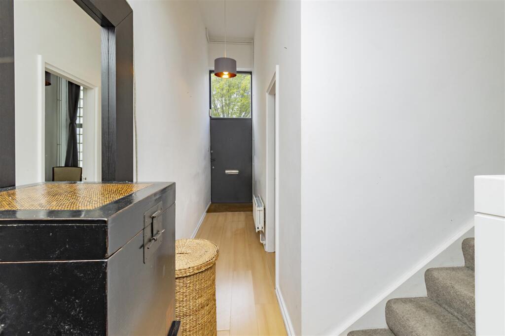 2 bedroom house for rent