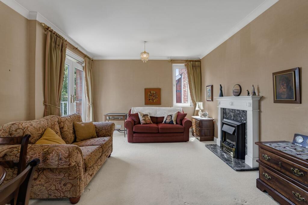 Apartment in Cheltenham, Warden Hill, Lansdown - View 5