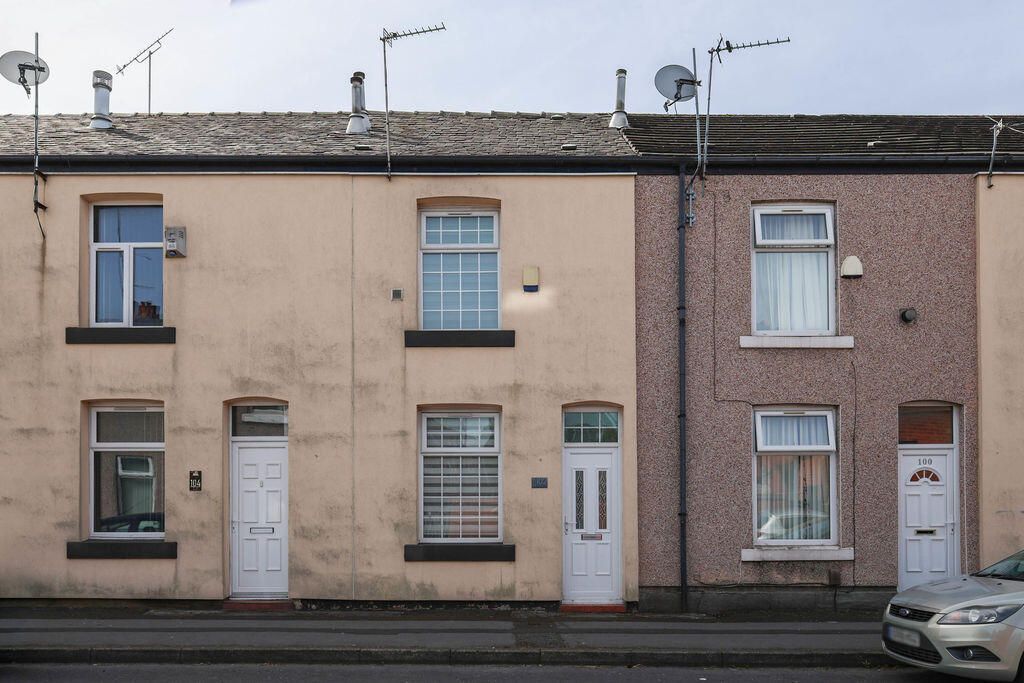 2-bed terraced on Royds Street, Rochdale, £120,000