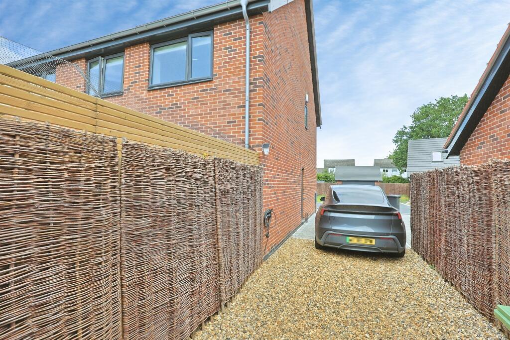 Ploughman Road, Swaffham photo 2