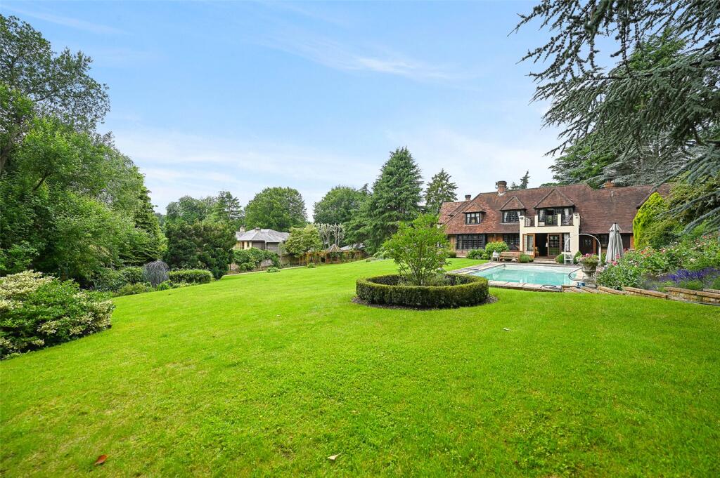 Main image of property: Troutstream Way, Loudwater, Rickmansworth, Hertfordshire, WD3
