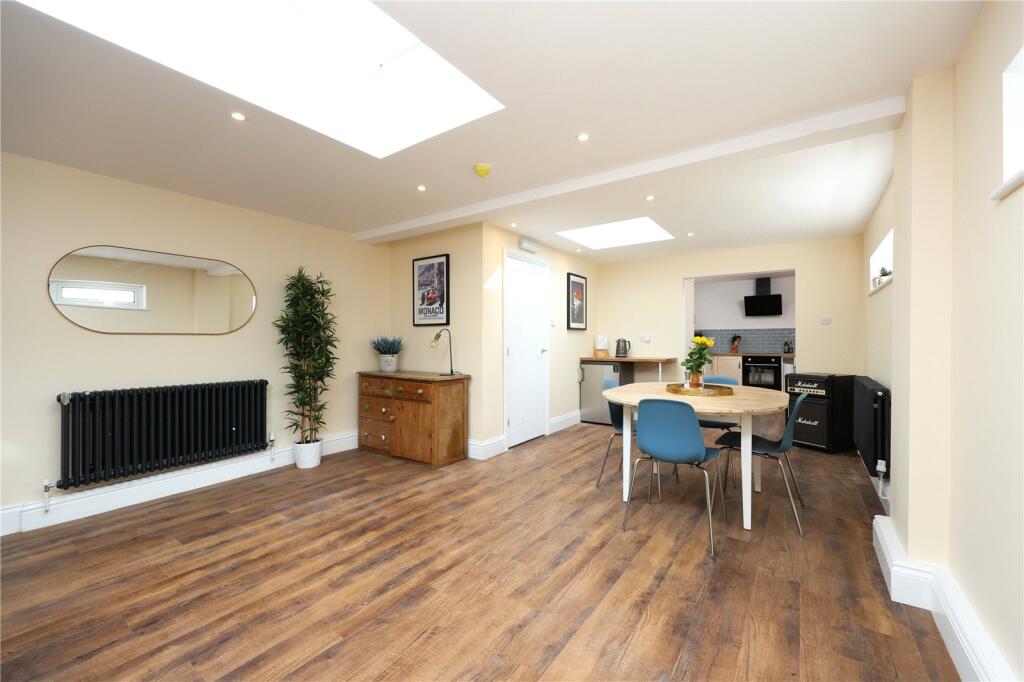 House in Filton, Northville - View 3