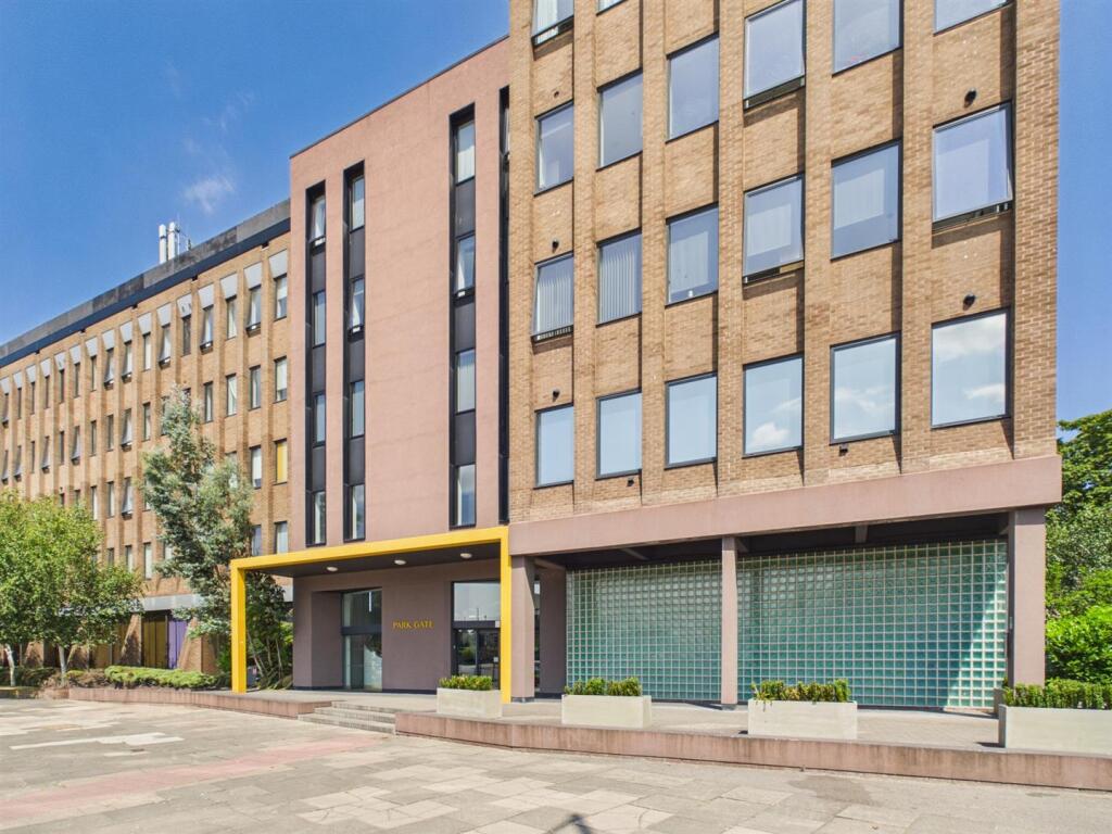 Apartment in Birmingham, West Midlands - View 5