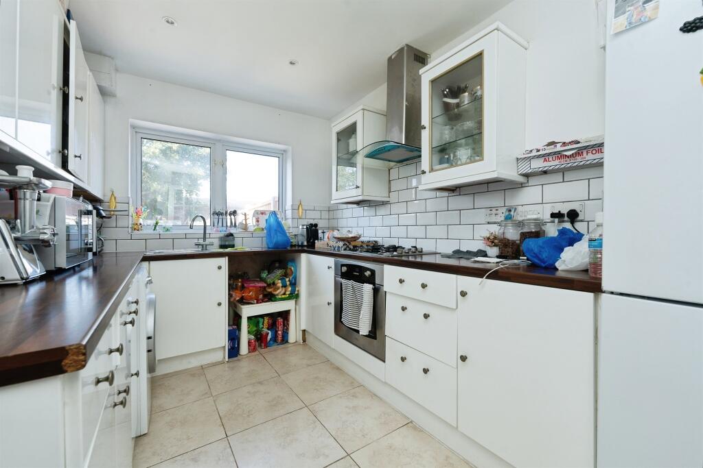 House in Watford - View 4