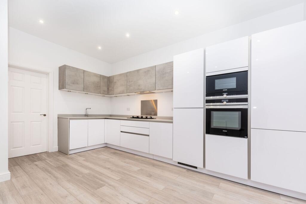 Apartment in London, West Ealing, Hanwell - View 4