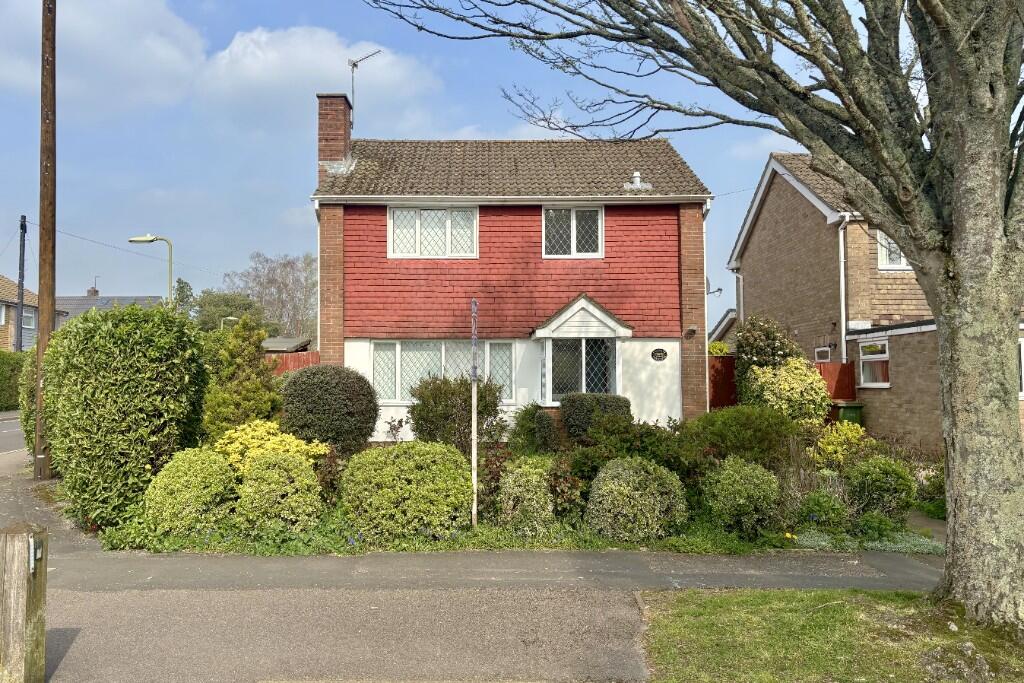 Main image of property: Hillcrest Avenue, Chandler's Ford, Eastleigh, SO53