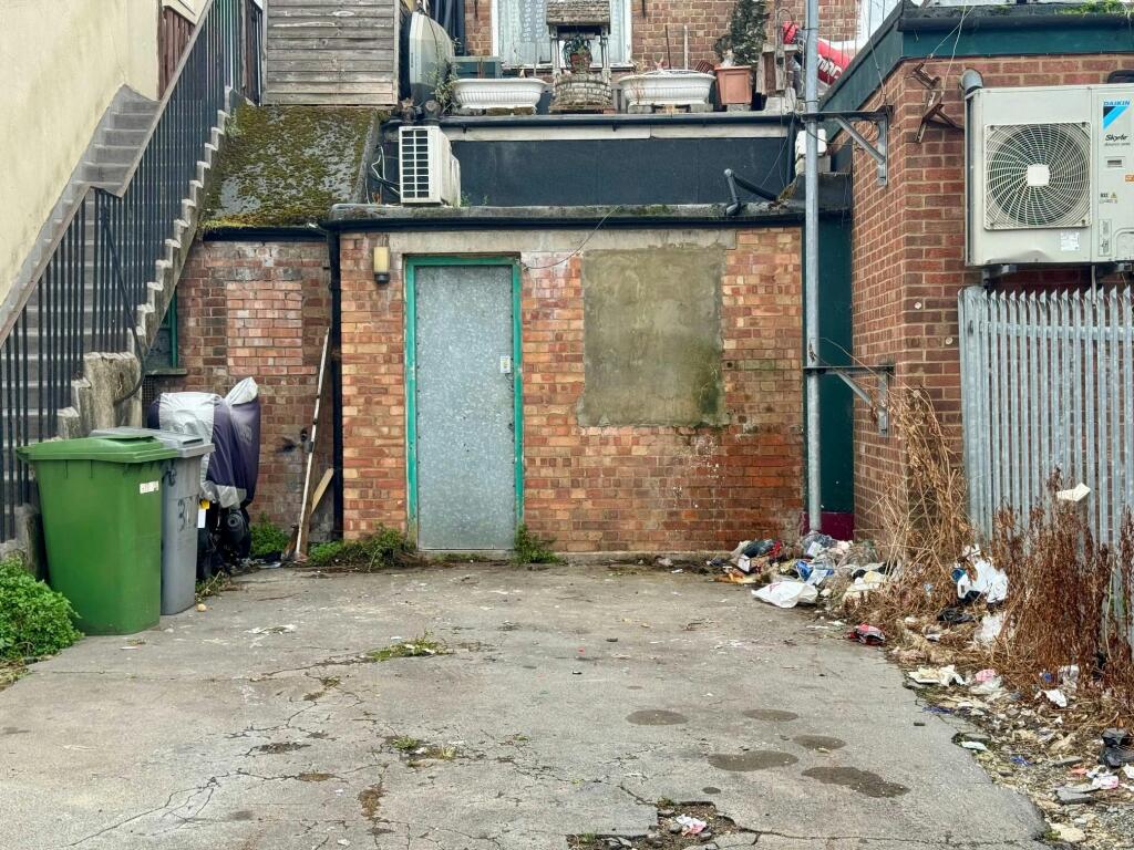 326 Neasden Lane (25).jpg