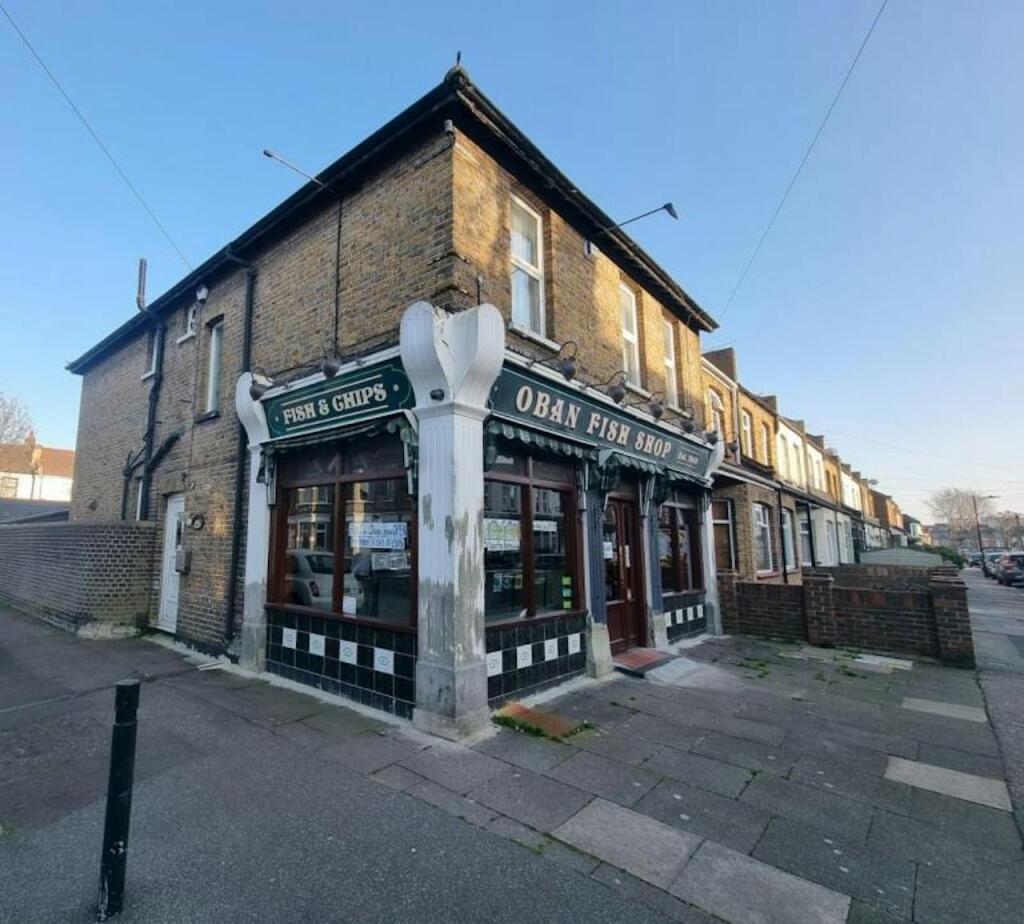 Main image of property: Shop, 80 Oban Road, Southend-On-Sea, SS2 4JL