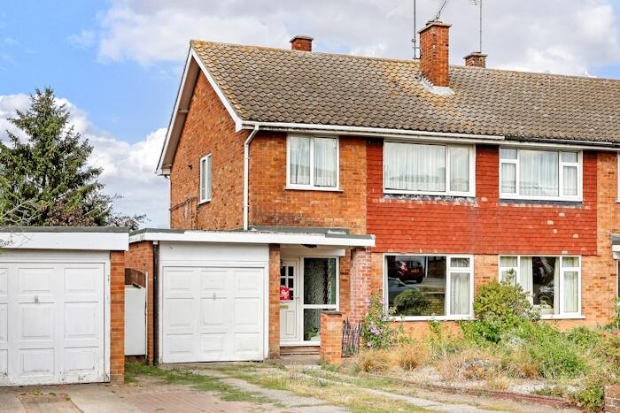 Main image of property: Longfields, Marden Ash, CM5