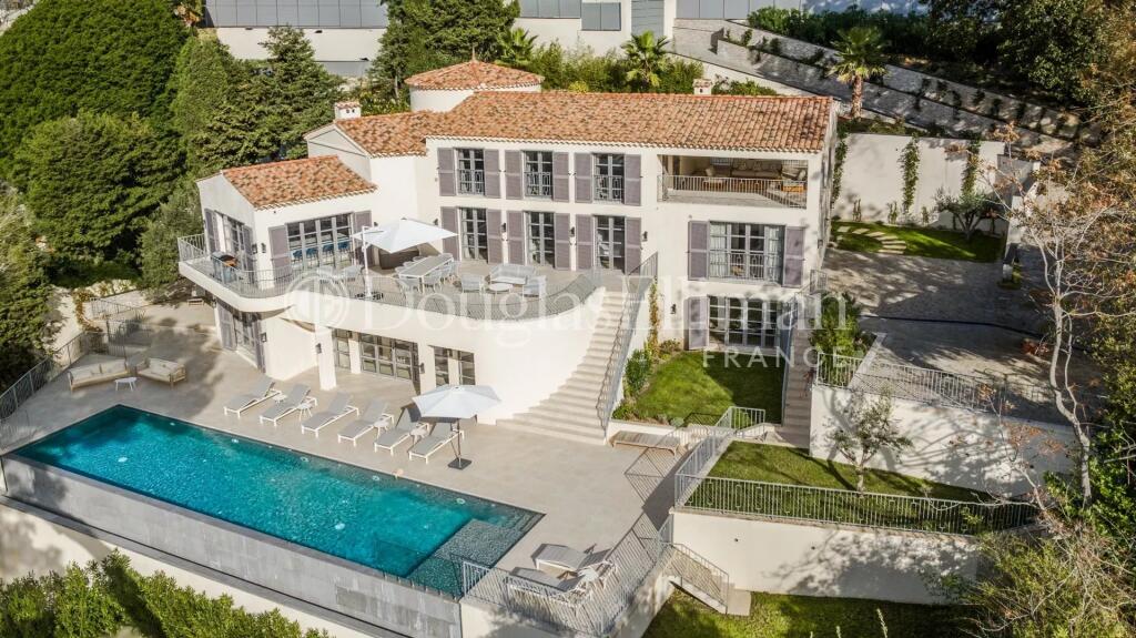 Main image of property: Provence-Alps-Cote d`Azur, Alpes-Maritimes, Cannes