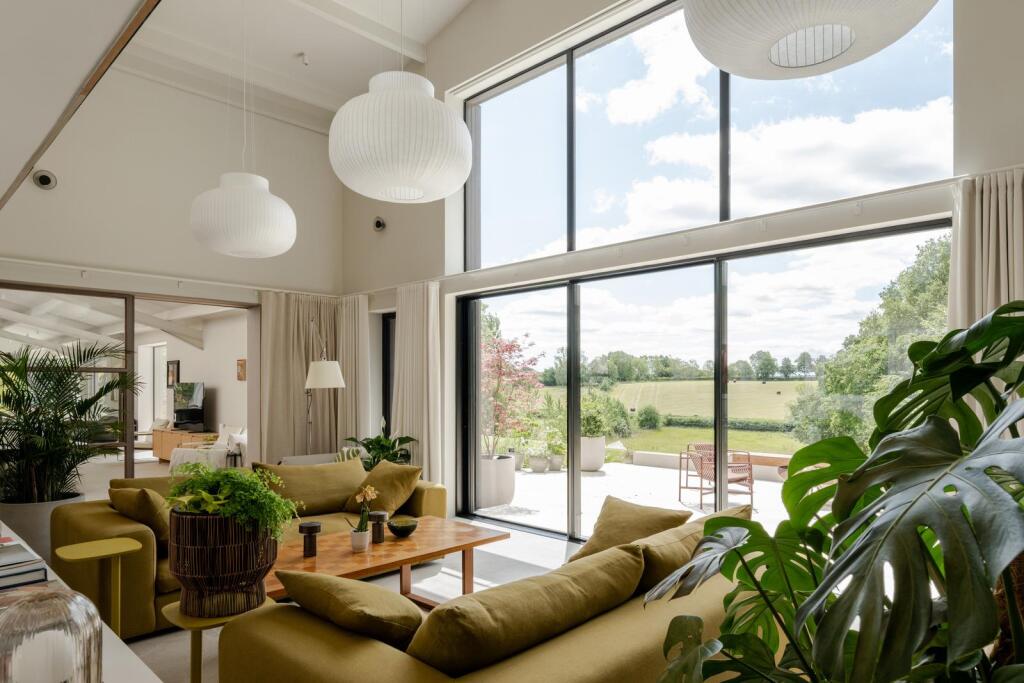 House in Tonbridge - View 4