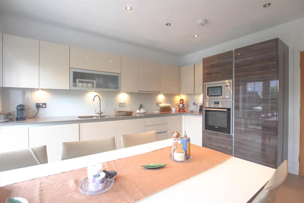 House in Uttlesford, Saffron Walden - View 2