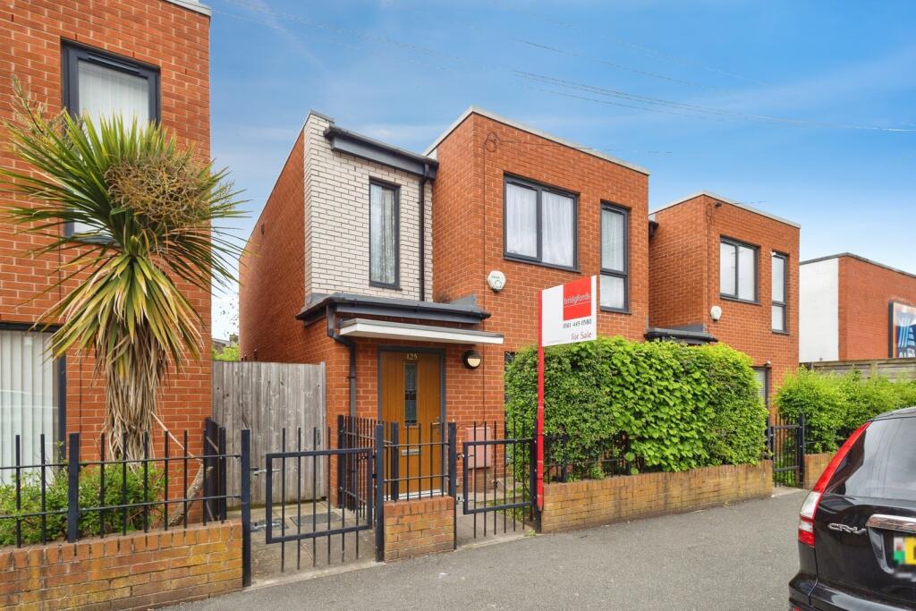 Main image of property: Lloyd Street South, Manchester, Greater Manchester, M14