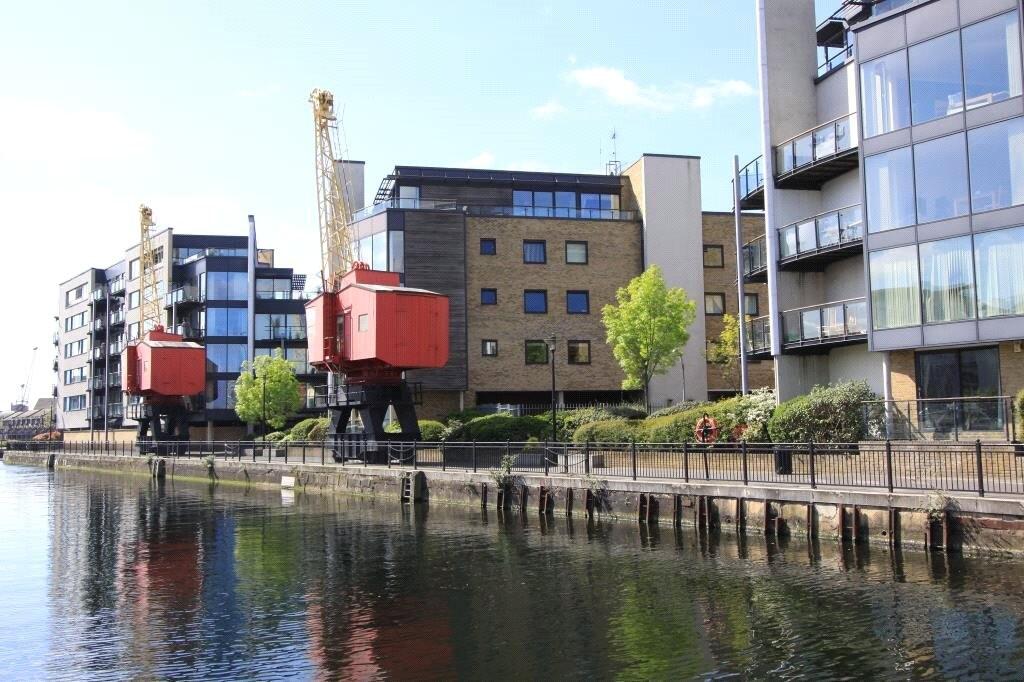 Main image of property: Boardwalk Place, London, E14