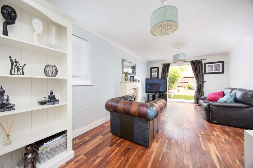 Osmund Road, Devizes, SN10 3GD photo 3
