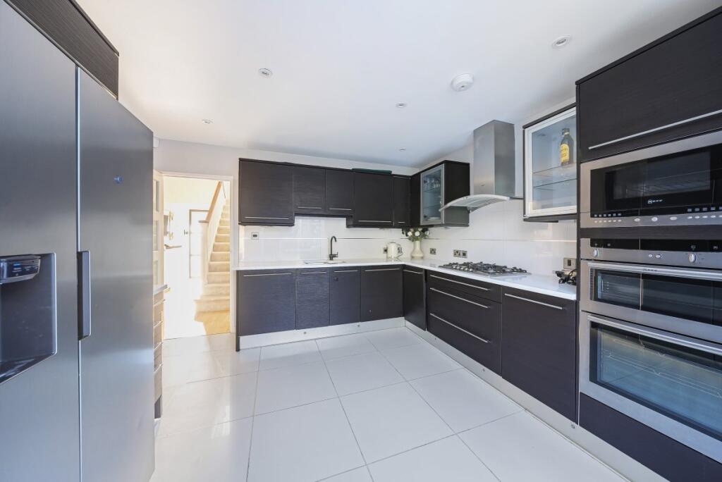 House in London, Temple Fortune - View 4