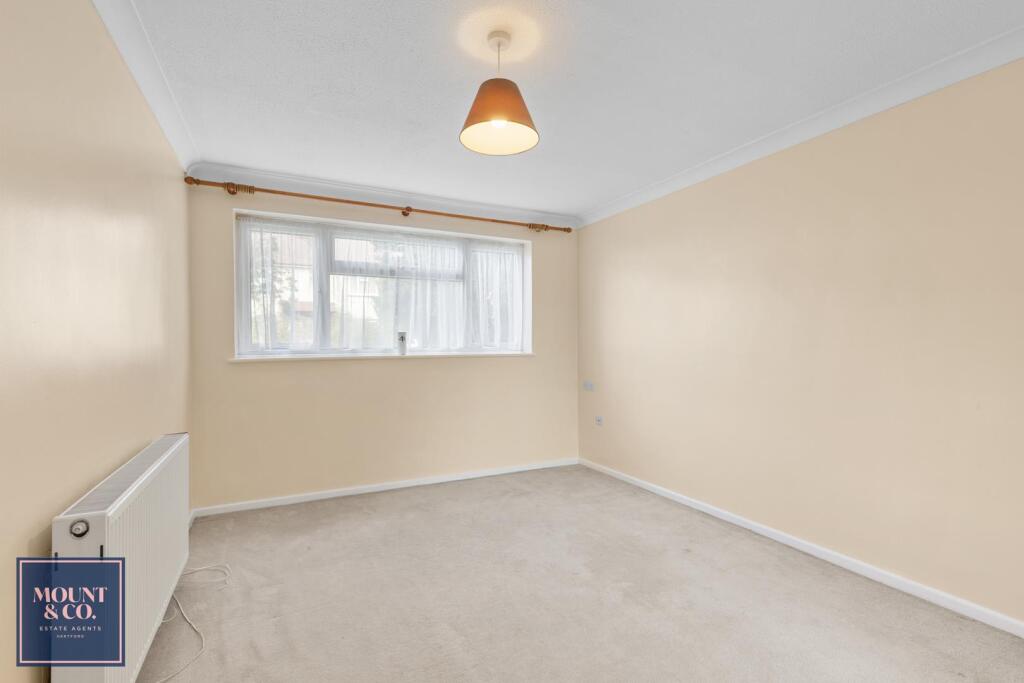 Apartment in Stevenage - View 5