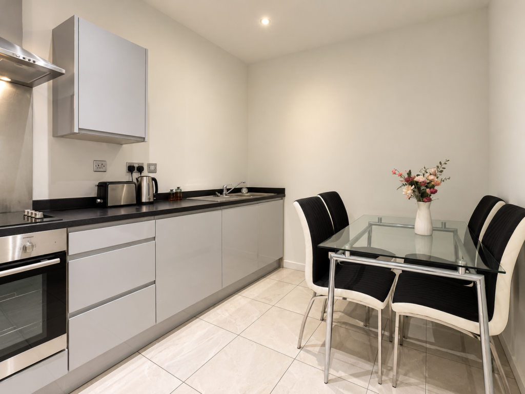 Apartment in Bradford, West Yorkshire - More