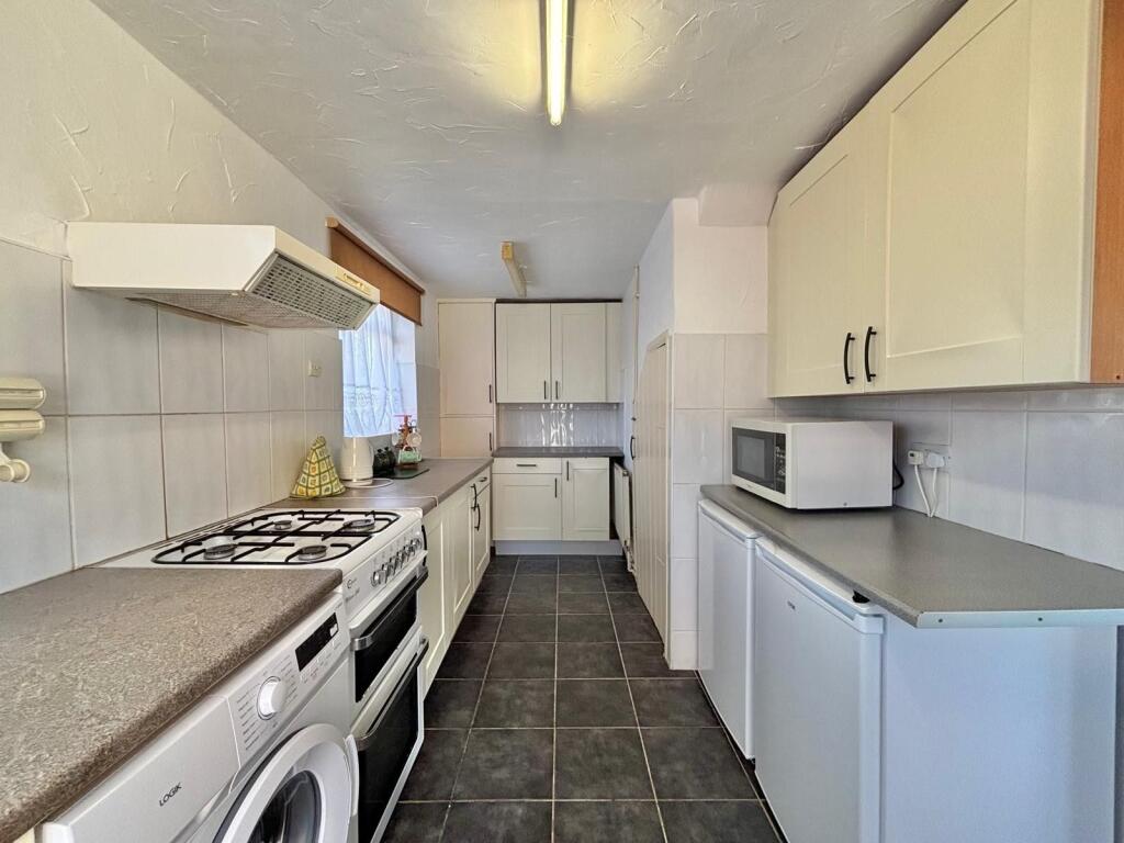 House in Nottingham, Bestwood Park Estate - View 6