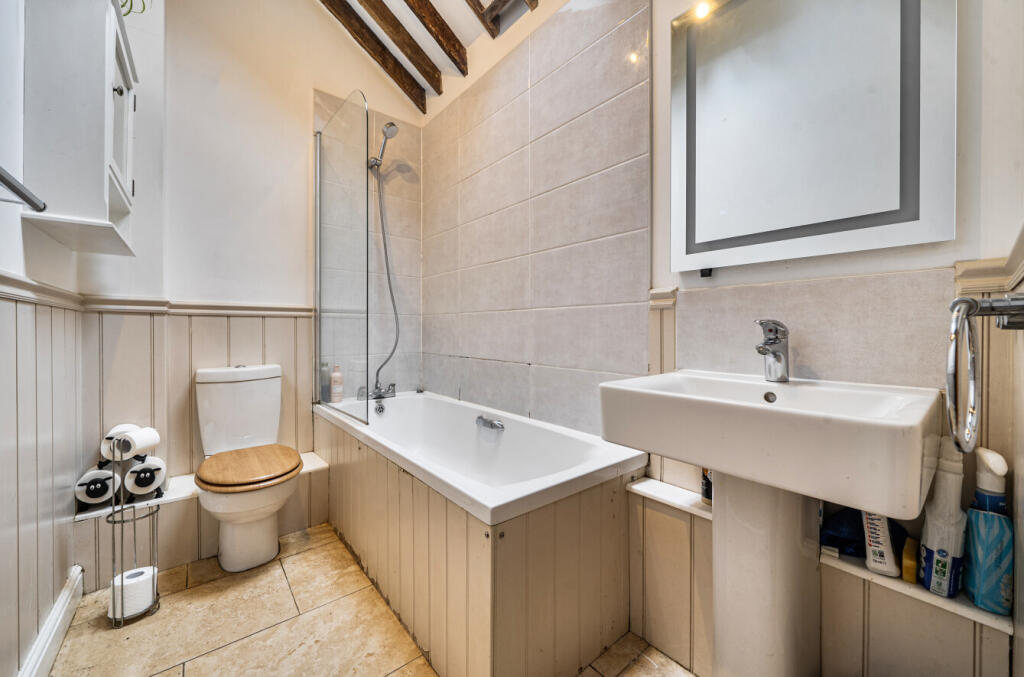 House in Winchester, Micheldever - More