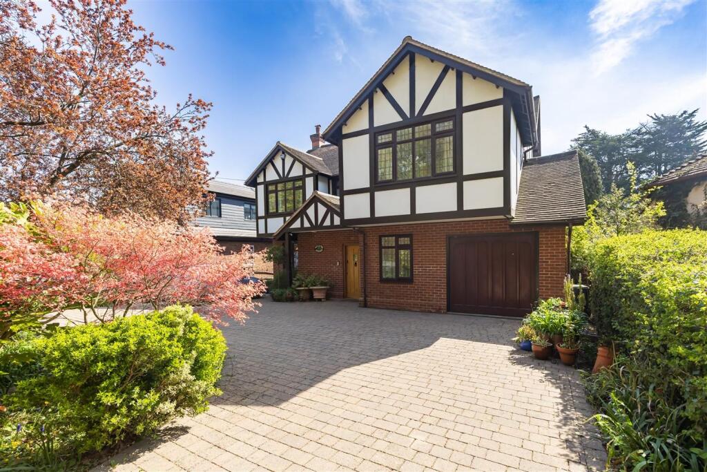 Main image of property: Loughton Lane, Theydon Bois