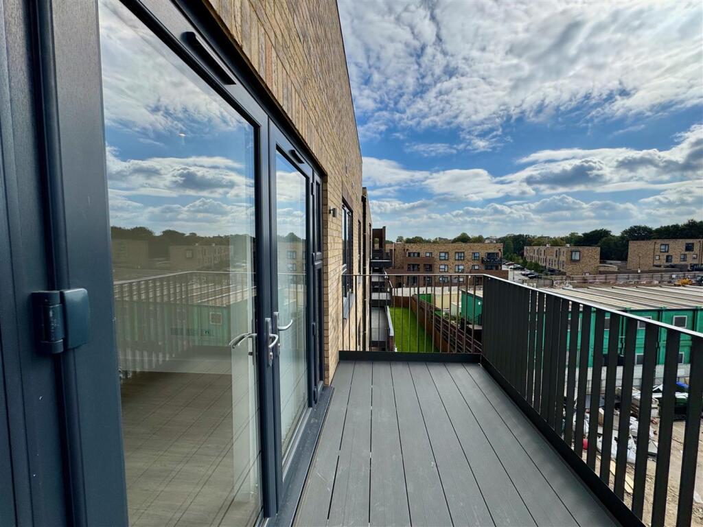 Apartment in Dartford - View 2