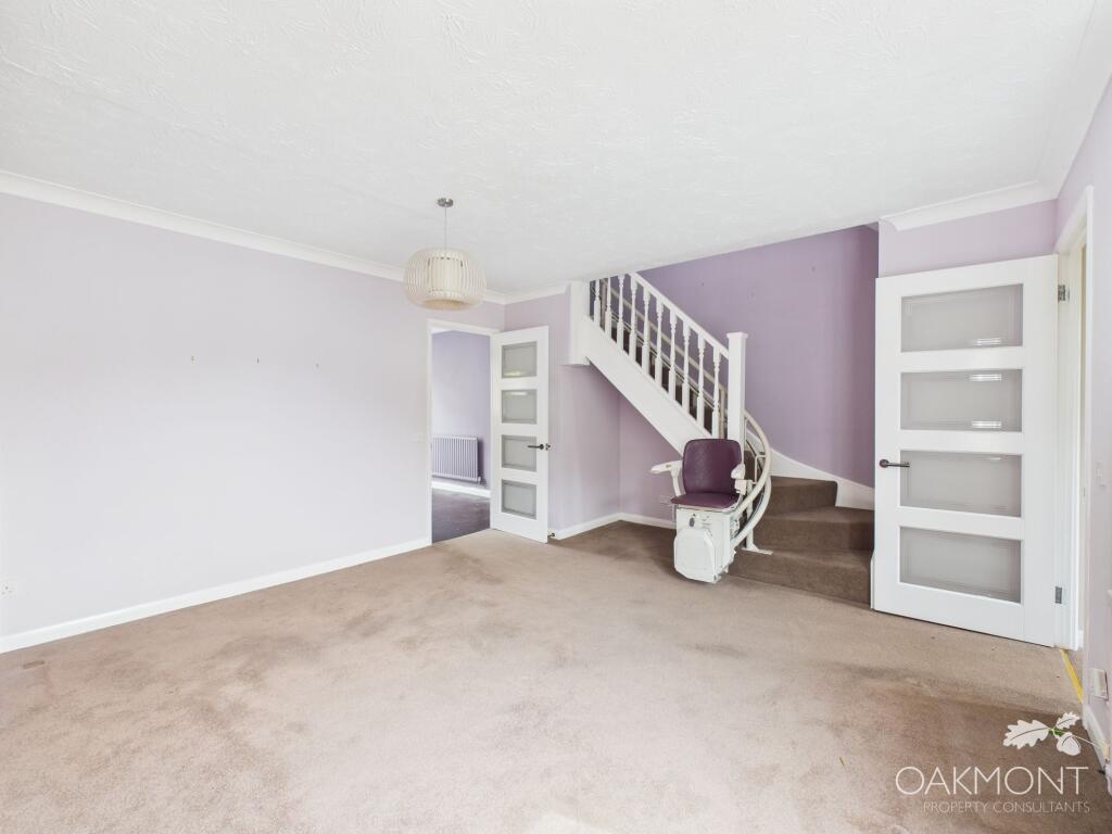 Guardian Close, Hornchurch photo 4