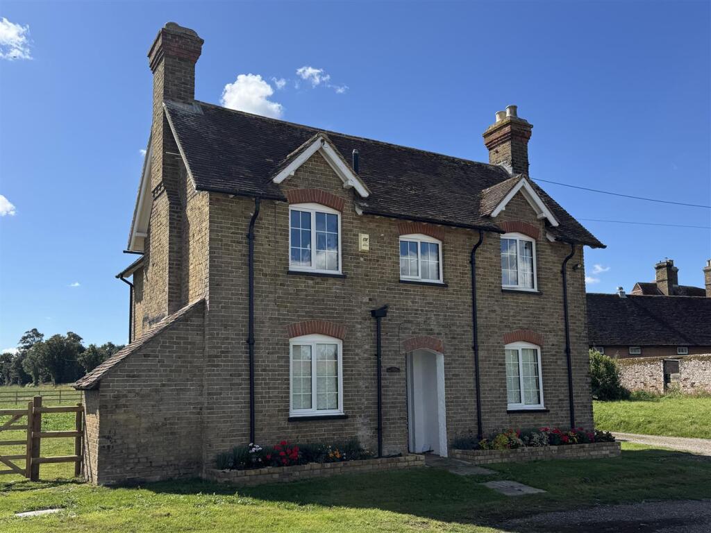 Main image of property: 3 Copton Farm Cottages, Salters Lane, Ashford Road, Sheldwich