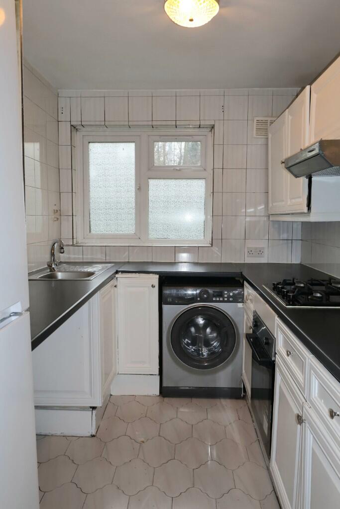 Main image of property: New North Road, Ilford, London, IG6