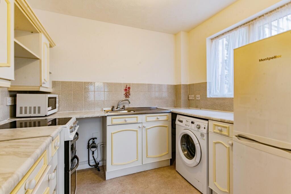 Apartment in London - View 3