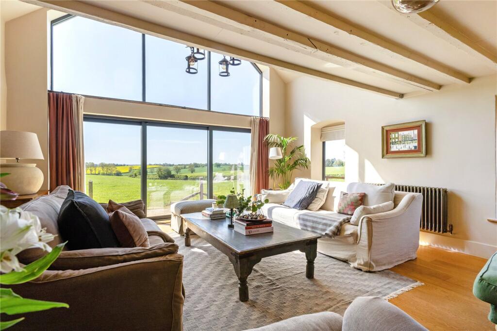 House in Milton Keynes, Gawcott with Lenborough - More