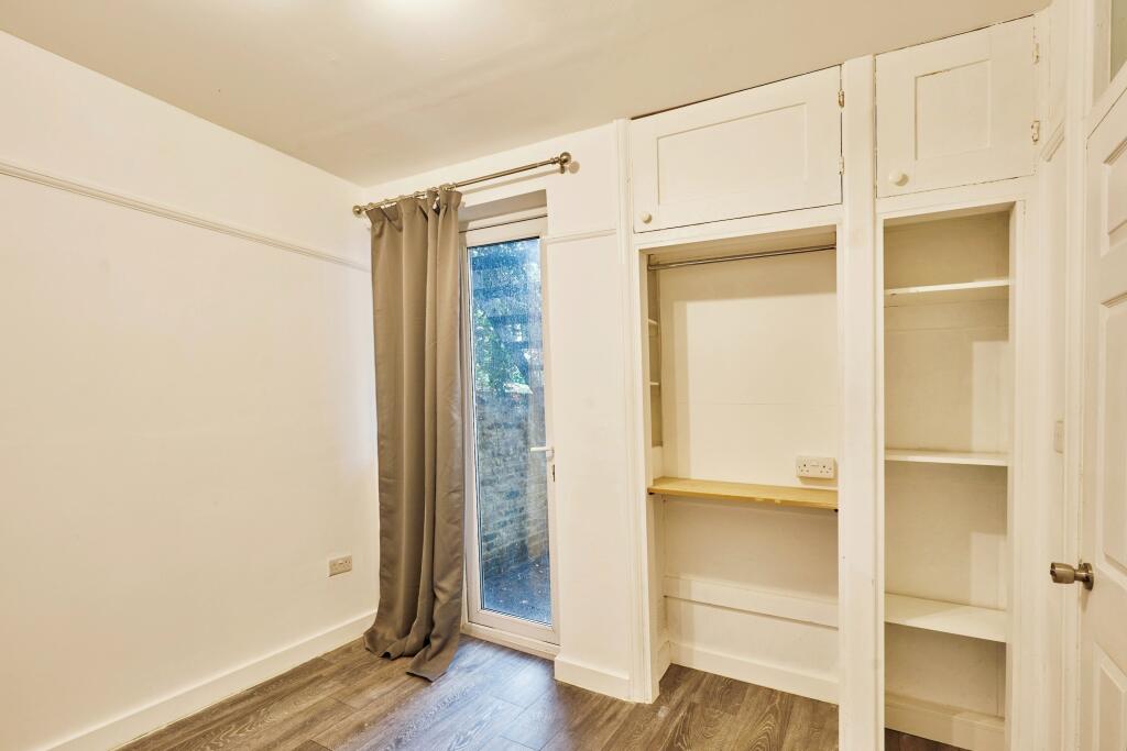 Apartment in London - More
