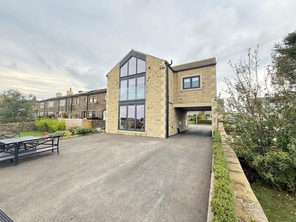 Main image of property: 'Old Gate View' Heath Hill Road, Halifax, West Yorkshire, Halifax, HX2 0UT