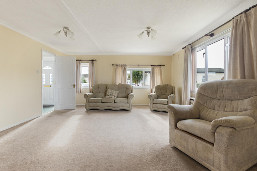 House in Portsmouth - View 4