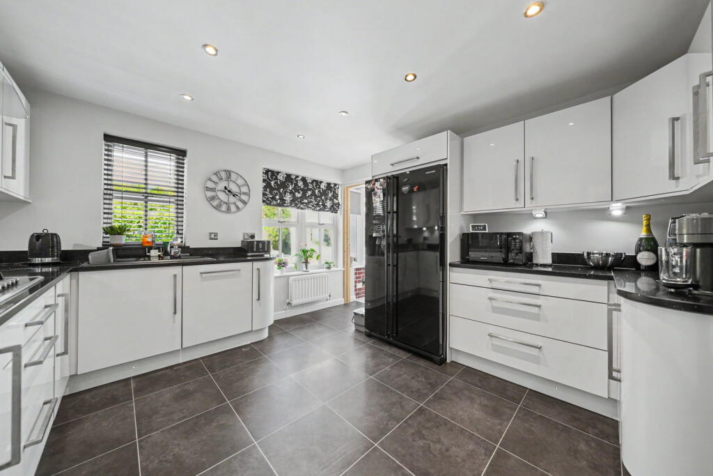 Hatherden Drive, Sutton Coldfield photo 3