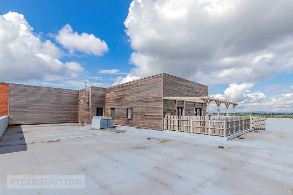 Main image of property: Bridgewater Wharf, Droylsden, Manchester, Greater Manchester, M43