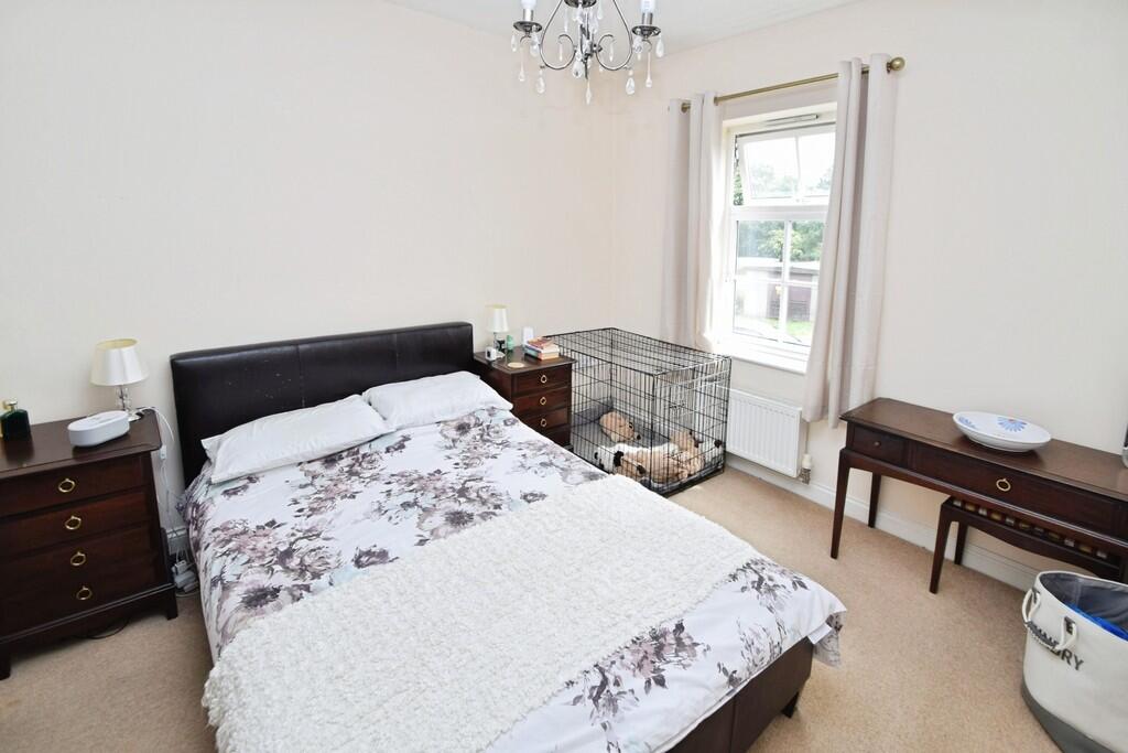 House in Bradford, Bingley - View 5