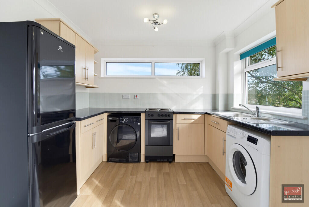 Apartment in Twickenham - View 5
