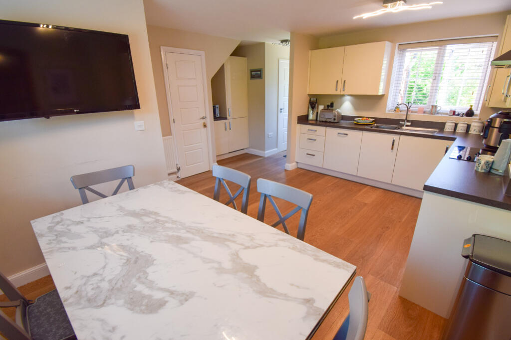Hudson Drive, Kirkham, Preston, PR4 photo 2