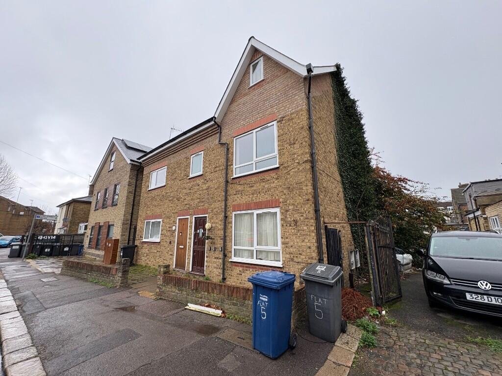 Main image of property: King Street, London, N2