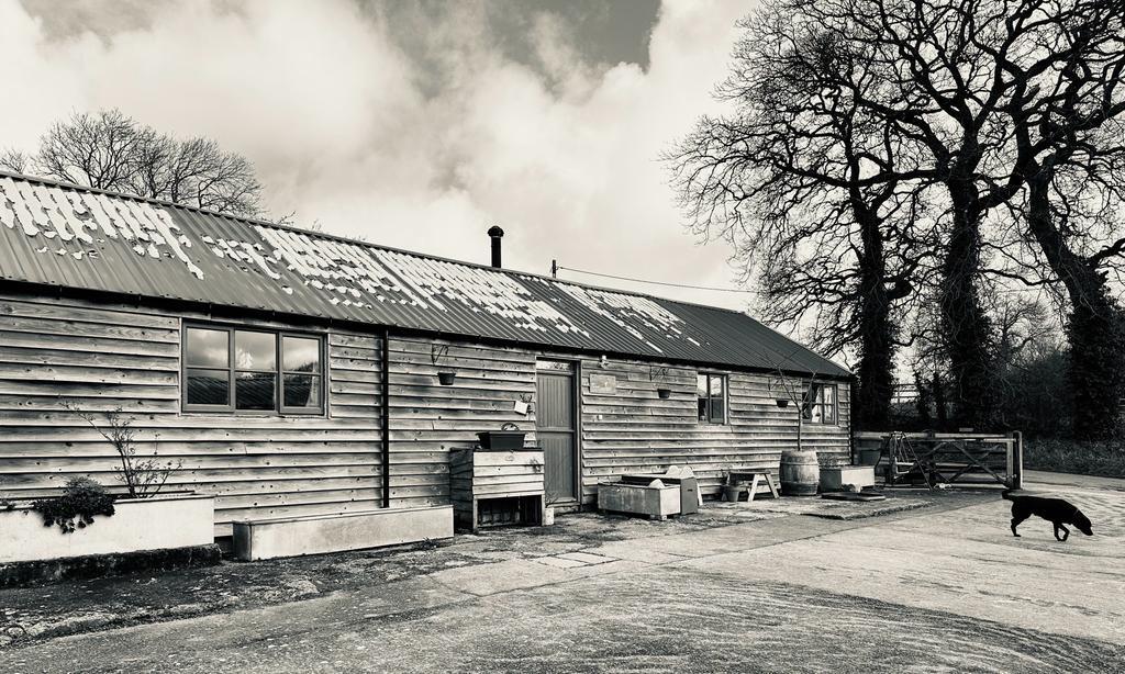 Main image of property: Milk Cottage, Baileys Lane – Ref: 615