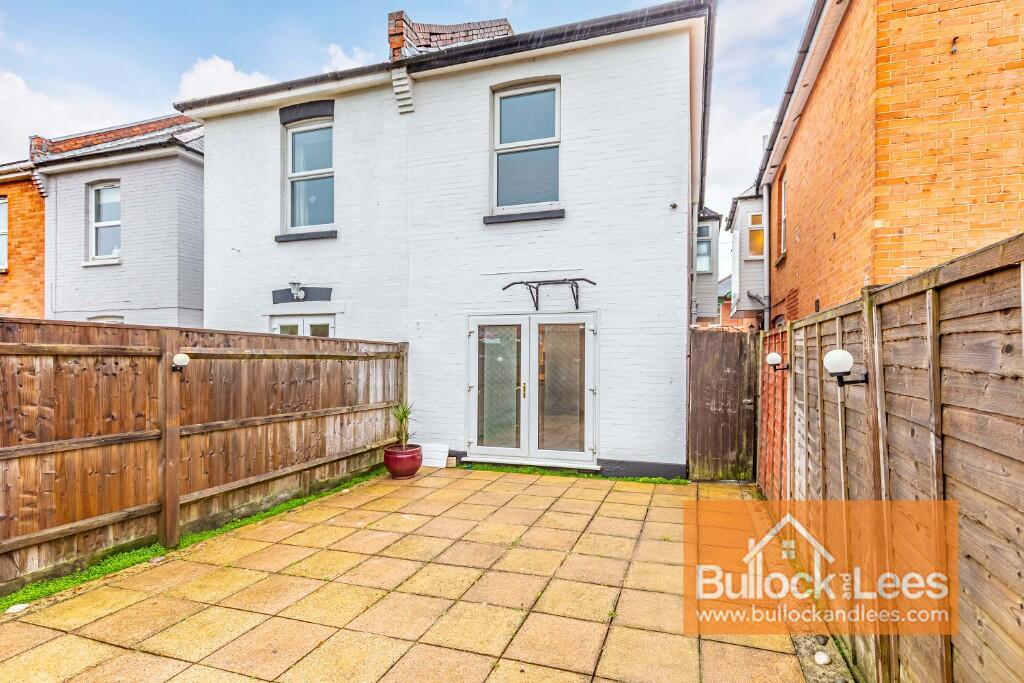 House in Christchurch, Pokesdown, Bournemouth - View 2